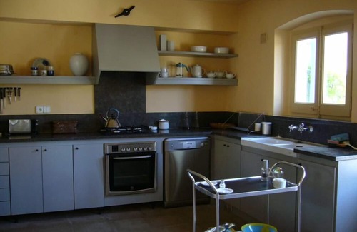 Sant Vicenc de Montalt Villa | Discover Le Bouganville: Pet-Friendly Villa Near Barcelona