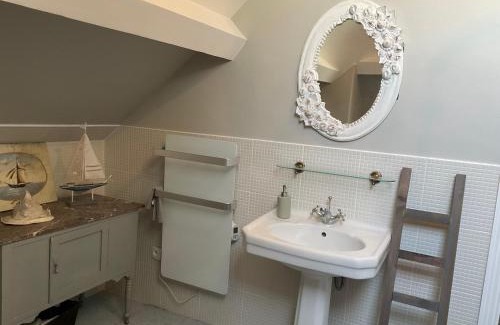 Asnieres-en-Bessin Bed & Breakfast | Oceanfront Escape at Le Bourg - Rated 9.4/10 by Guests
