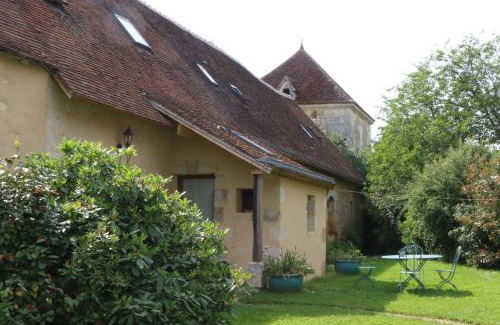 La Chapelle-Montligeon Bed & Breakfast | Oceanfront Retreat at Le Bourgis - Rated 9.5/10 by Guests