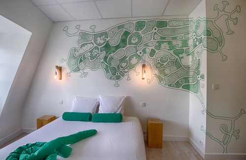 Quimperle Hotel | Relax at Le Brizeux: Spa & Breakfast in a Family Haven