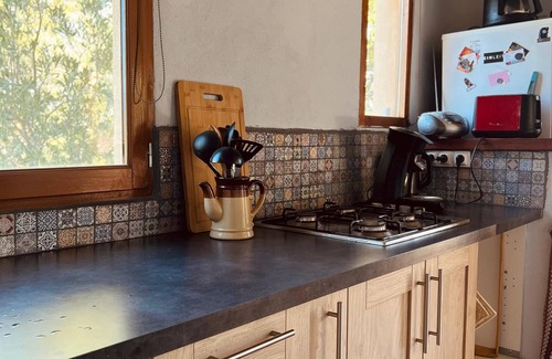 Vinsobres House | Discover Le Cabanon des Vignes: A Unique Vineyard Retreat