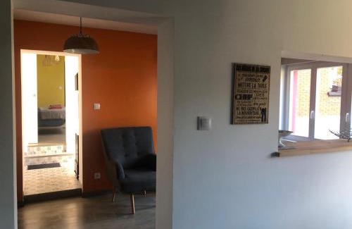 Nielles-les-Blequin House | Inviting Le Cabinet de Benoni: Family-Friendly Retreat