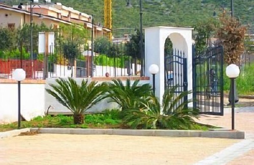 Sperlonga Apartment | Discover Le Calette: Oceanfront Bliss with Spa & Breakfast