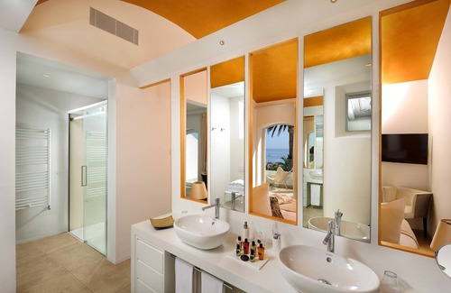 Cefalu Hotel | Discover Le Calette N°5: 5-Star Hotel with Ocean Views