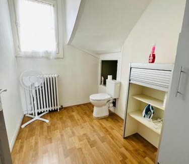 Pont-l'Eveque Apartment | Peaceful Retreat in the Heart of the City