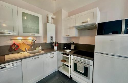 Courseulles-sur-Mer Apartment | Le Calme Marin avec jardin à 150m de la plage