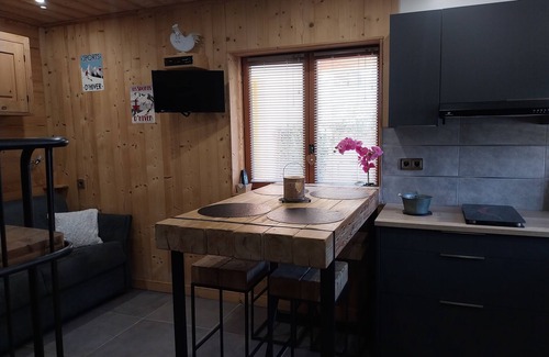 Les Varcins Apartment | Explore Le Candémalo: Top Rated with Spa & Family Amenities