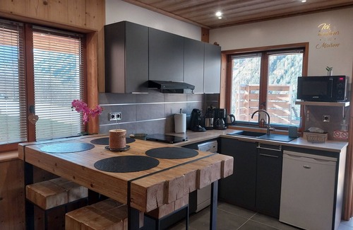 Les Varcins Apartment | Explore Le Candémalo: Top Rated with Spa & Family Amenities