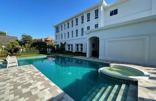 Chiang Mai Hotel | Oceanfront Bliss at Le Cannes Hotel - 4-Star Experience
