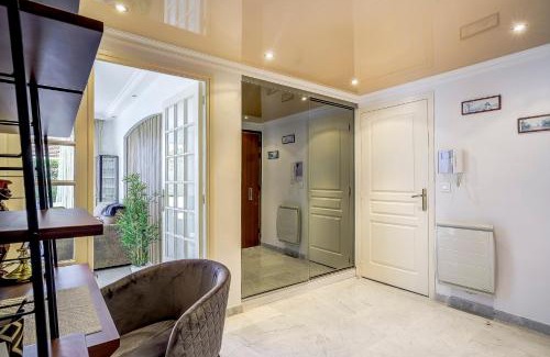 Juan-les-Pins Apartment | Le Cap St-Charles: Stunning Top-Floor Oceanfront Retreat