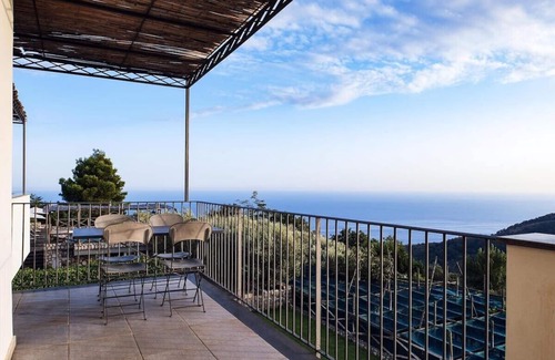 Sant'Agata sui Due Golfi Apartment | Experience Bliss at Le Capannelle - Carmen with Pool & Spa
