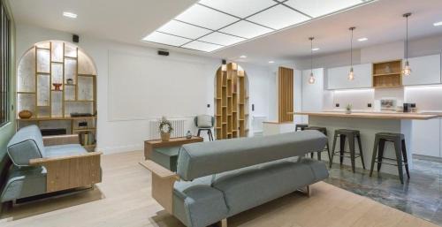 Carnot - Gailleton Apartment | Discover Carnot Flat - 2 Rooms in Vibrant Downtown Lyon