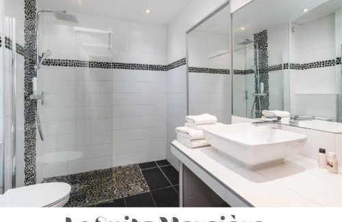 Les Cordeliers Apartment | Stylish Le Carré Mercière Apartments in Central Lyon
