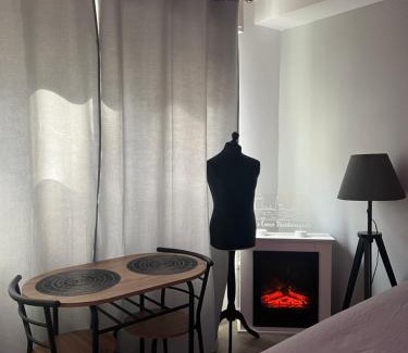Neudorf Ouest Apartment | Discover LE CARRÉ STRASBOURGEOIS in Central Neudorf