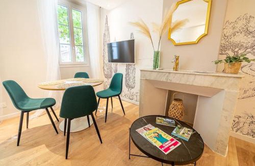 Collobrieres Apartment | Magnifique Appartement Chic & Cosy with Family-Friendly Features