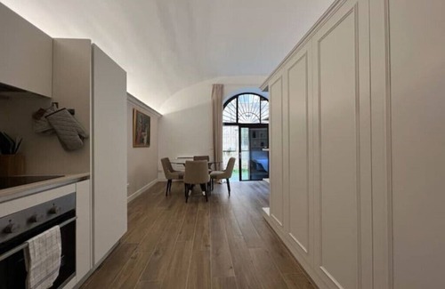 Rione XI Sant'Angelo Apartment | Stylish Stay at Le Case Dell'Orologio - Pantheon App B