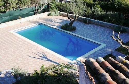 Ricadi Hotel | Discover Le Case Della Scogliera: Family-Friendly Retreat