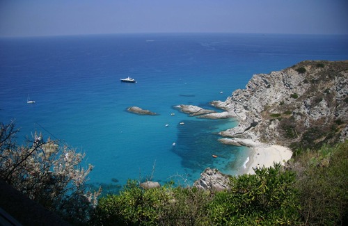 Ricadi Hotel | Discover Le Case di Berto: Family-Friendly Retreat Awaits
