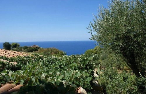 Ricadi Hotel | Discover Le Case di Berto: Family-Friendly Retreat Awaits