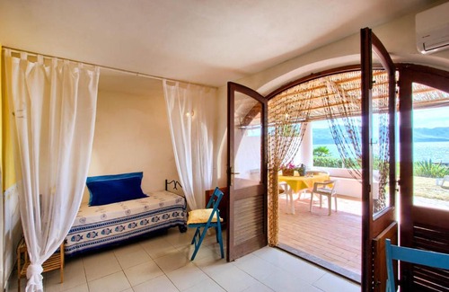 Lingua Apartment | Stunning Oceanfront Retreat at Le Case di Eolo - Lingua
