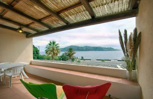 Lingua Apartment | Stunning Oceanfront Retreat at Le Case di Eolo - Lingua