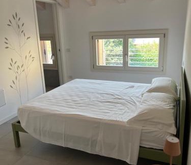 Pacengo House | Cozy Le Casette A: Family-Friendly Rooms with Private Bath