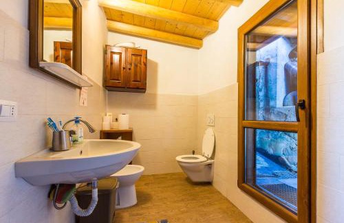 Colonno House | Oceanfront Escape at Le Casette di Laila - Rated 9.1/10