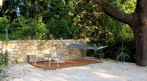 Saint-Mathieu-de-Treviers Bed & Breakfast | Experience Le Castellas du Pic St Loup with Ocean Views
