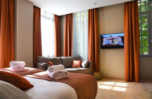Bagneres-de-Luchon Hotel | Discover LE CASTEL D'ALTI: 4-Star Retreat with Pool & Hot Tub