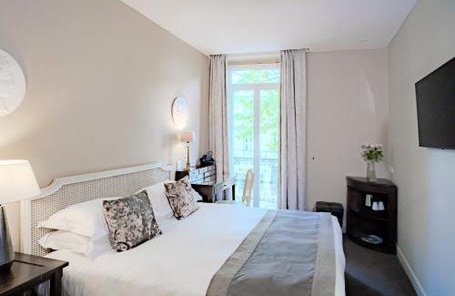 Cannes City Centre Hotel | Discover Le Cavendish: 4-Star Comfort with Family-Friendly Amenities