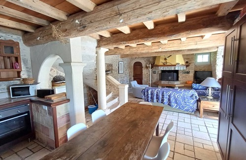 Hures-la-Parade Cottage | Discover Le Cazal: Private Heated Pool & Ocean Views
