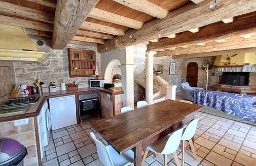Hures-la-Parade Cottage | Discover Le Cazal: Private Heated Pool & Ocean Views