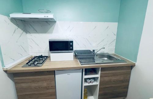 Lezignan-Corbieres Apartment | Discover Le Centrale: Pet-Friendly Family Retreat
