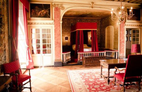 Radepont Bed & Breakfast | Enchanting Le Château de Bonnemare - Guest Rated 9.5/10