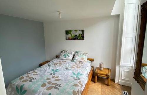 Courbouzon Apartment | Charming Stay at Le château de Courbouzon - Child Friendly