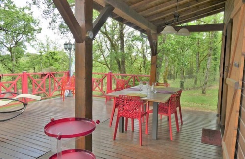Loupiac House | Discover Le Chêne Vert: Pool, Spa & Family-Friendly Stays