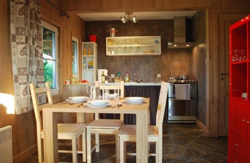 Engreux House | Family-Friendly Stay at Le Chalet à Bonnerue, Rated 9.4/10