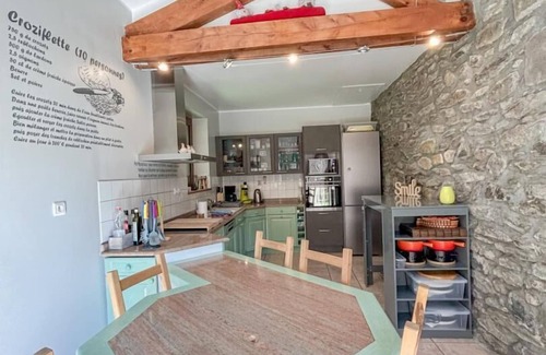Saint-Andre House | Discover LE CHALET DE LA PERRIERE: Family-Friendly Retreat
