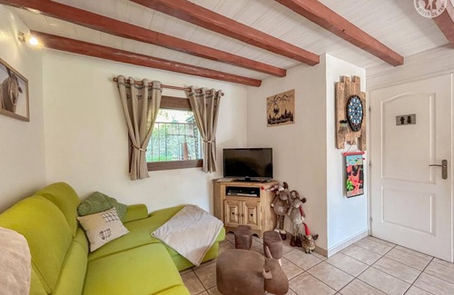 Saint-Andre House | Discover LE CHALET DE LA PERRIERE: Family-Friendly Retreat