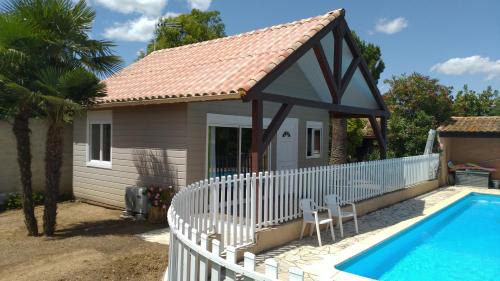 Montady Apartment | Experience Oceanfront Relaxation at Le Chalet de Lylou