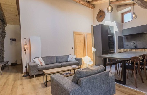 Saint-Andre Ski Chalet | Cozy Le chalet de ManéLou - Perfect for Family Getaways
