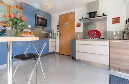 Chartres Apartment | Discover Le Chalet des Fanières with Spa and Terrace