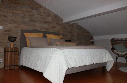 Filliere Bed & Breakfast | Discover Le Chalet des Pesettes: Oceanfront Bliss Awaits