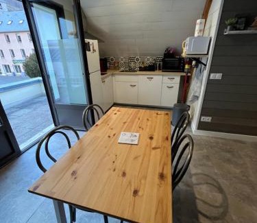 Gavarnie-Gedre Apartment | Kid-Friendly Retreat at LE CHALET - Rated 9.2/10