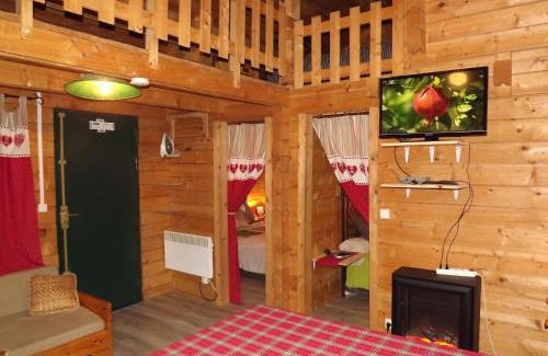 Nevy-les-Dole Ski Chalet | Discover Le Chalet: Pet-Friendly Haven with Ocean Views