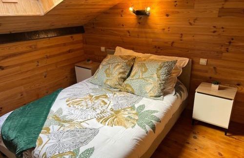 Saint-Pardoux-la-Riviere House | Discover Le Chalet Gîte de Dordogne: Family-Friendly Escape