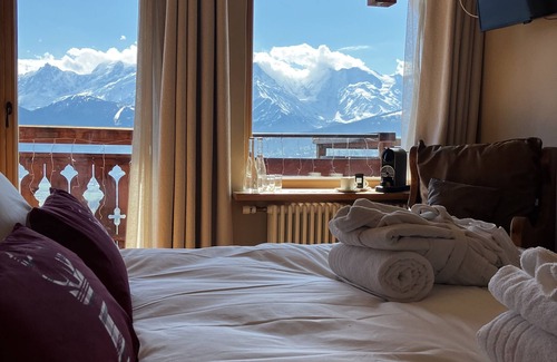 Cordon Hotel | Unforgettable Stays at Le Chalet Hotel Cordon - 10/10 Rated