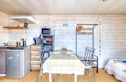 Vertheuil House | Experience Le Chalet in Medoc with Great Guest Ratings