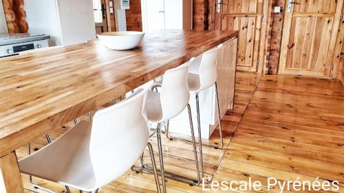 Bagneres-de-Bigorre Apartment | Relax at Le Chalet with Hot Tub and 9.4/10 Guest Rating