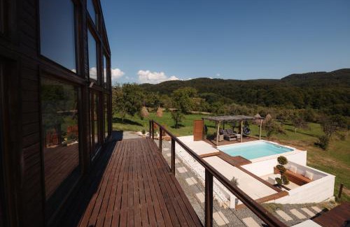 Sisesti Ski Chalet | Idyllic Le Chalet M - Seaside Cabin with Scenic Views